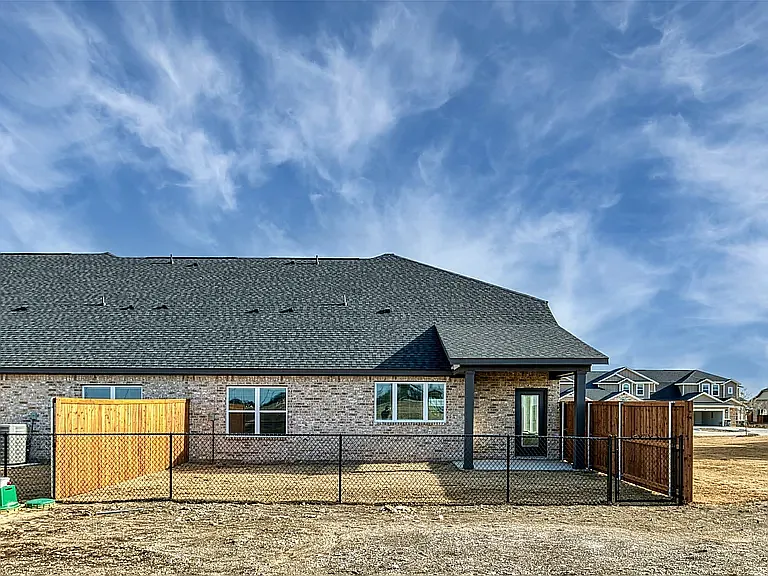 4402 Clovis Ave — Photo 30