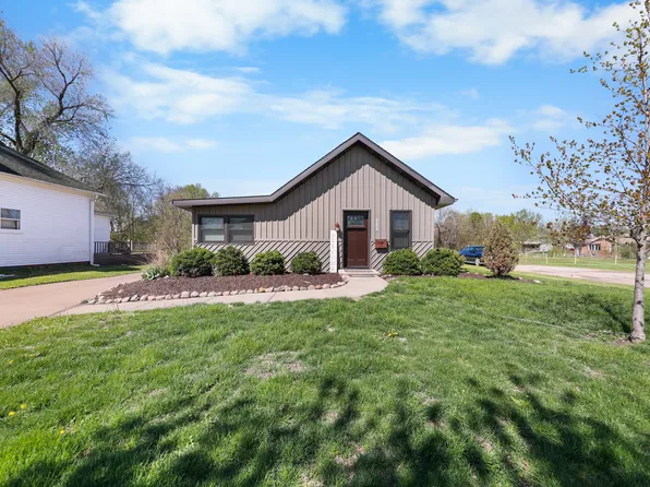 910 S Vermillion St, Streator, IL 61364