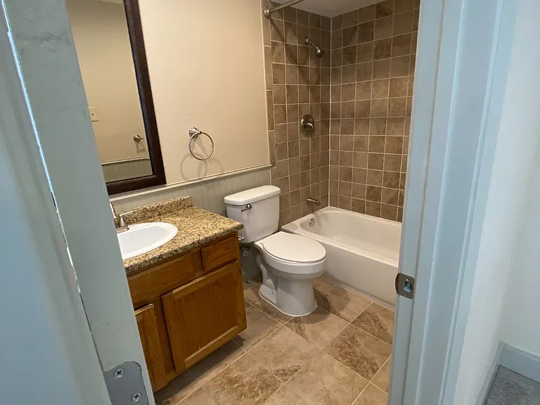 7720 Kings Ridge Rd — Photo 15