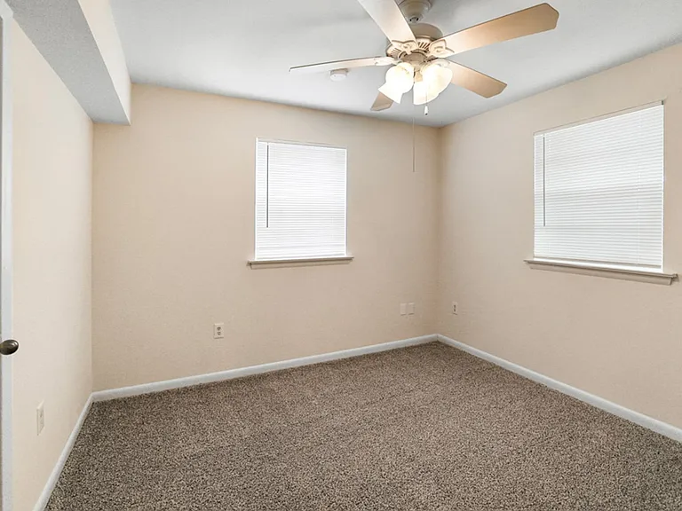 2912 Metairie Ct — Photo 11