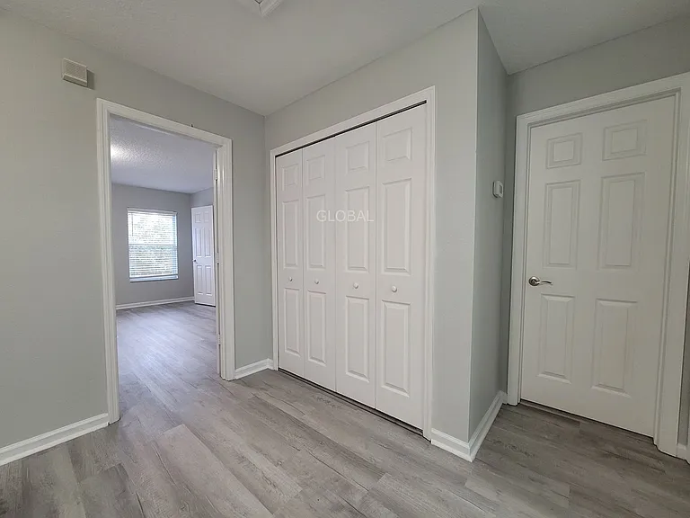 10254 Park Commons Dr — Photo 6