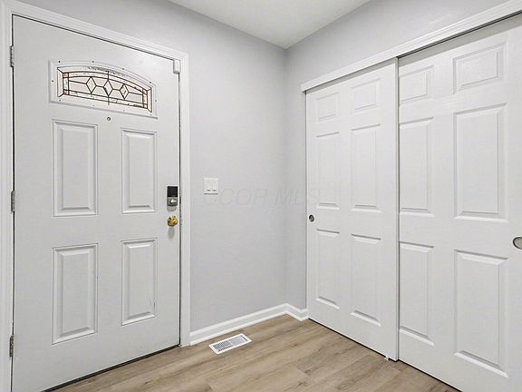 5th image of 1914 Laramie Dr #26