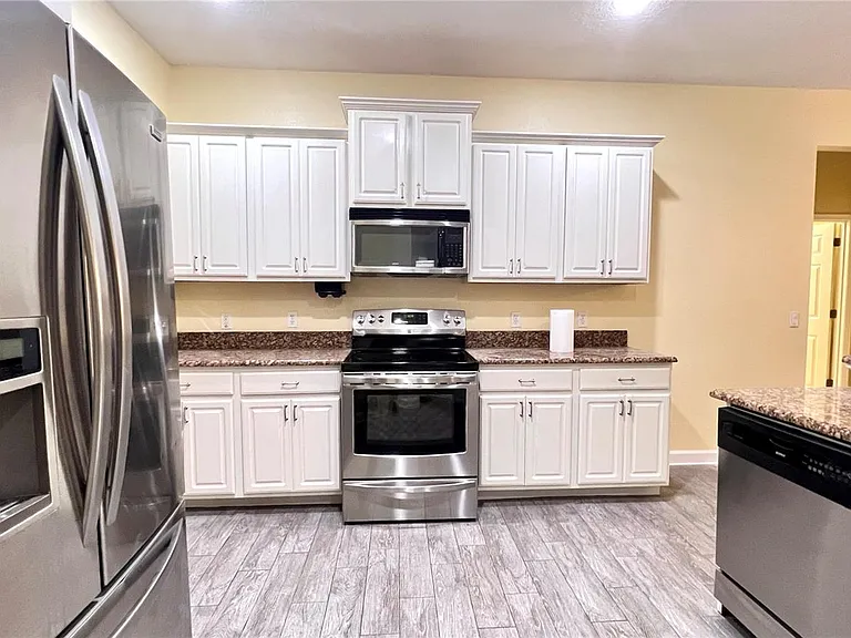 3060 Rambler Ave — Photo 8