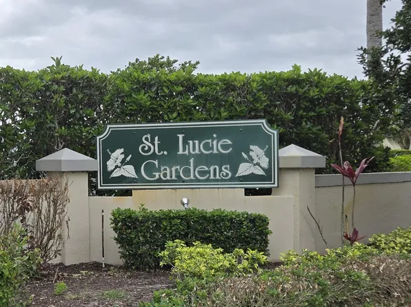 4234 SE Home Way, Port Saint Lucie, FL 34952