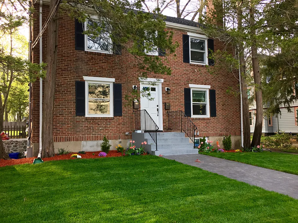 Front Yard - Spring 2017