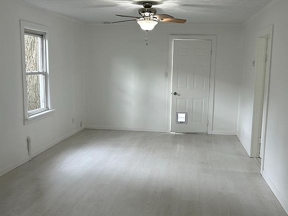 3rd image of 357 Roxboro Rd