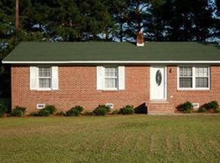 202 Coxe Rd E, Blenheim, SC 29516