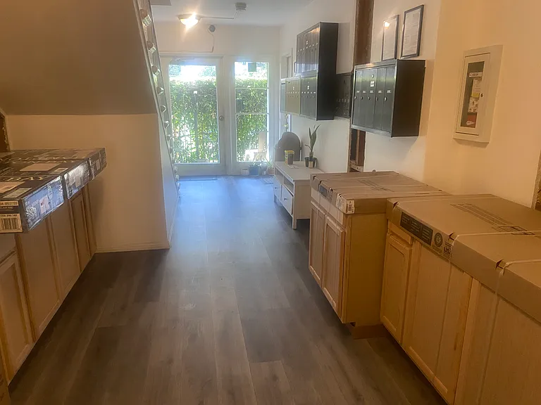 6725 Yucca St — Photo 14