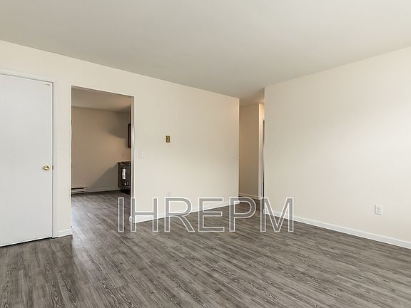 3rd image of 2589 Red Rock Blvd APT D