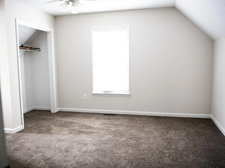 104 Flintlock Ct — Photo 9