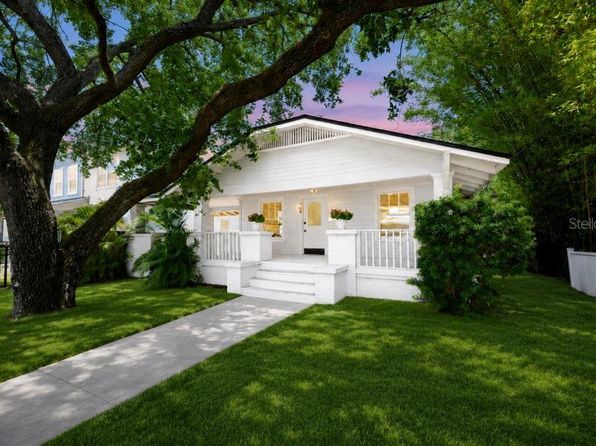 902 W Columbus Dr
