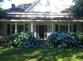 23008 McDonald Point Rd, Seneca, SC 29672