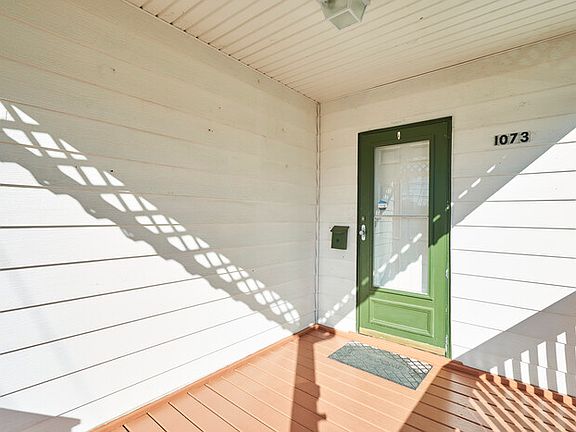 3rd image of 1073 Belleview Ave