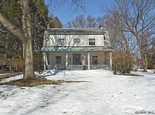 5 Sunnyside Rd, Scotia, NY 12302