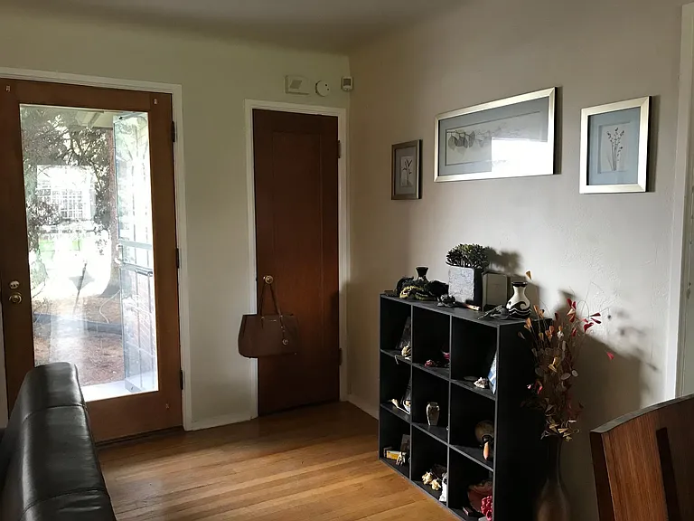 1221 Jasmine St — Photo 4