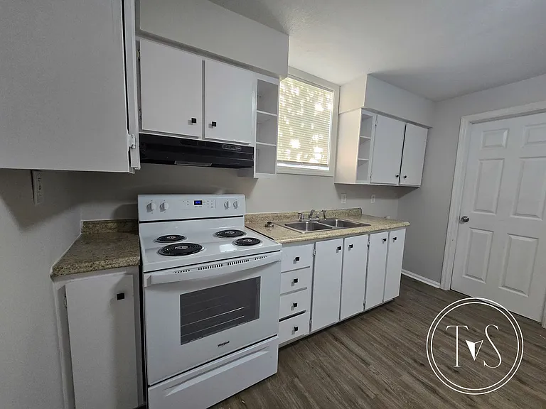 503 Gould St — Photo 11
