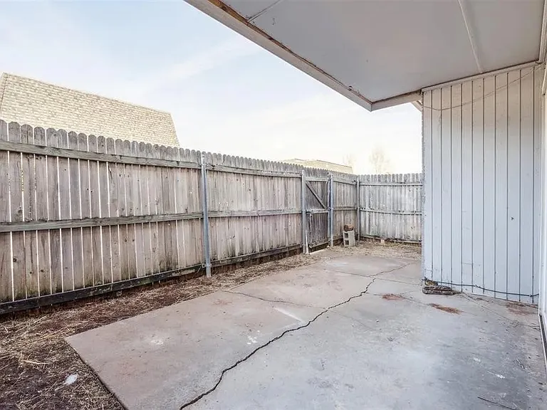 11417 N May Ave #1-D — Photo 28