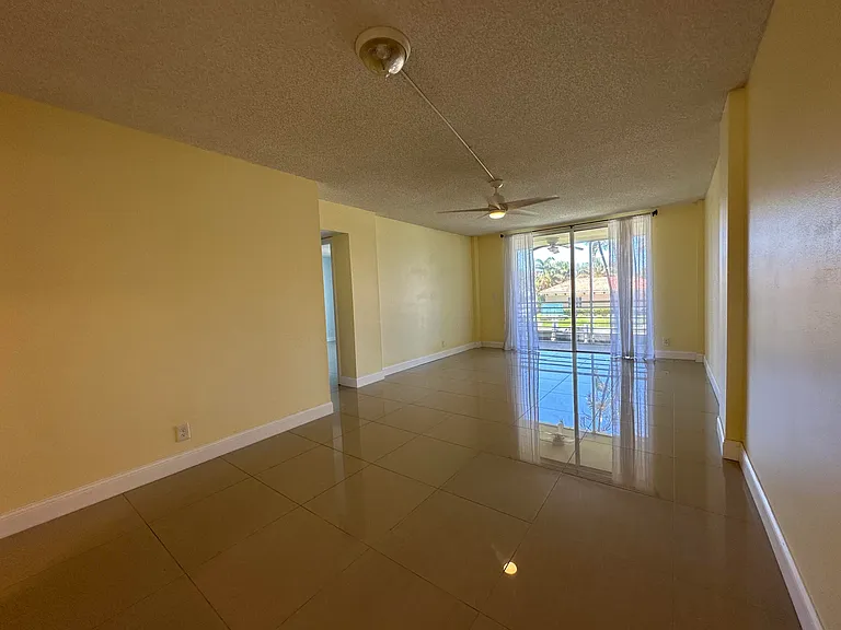105 Paradise Harbour Blvd #209 — Photo 5
