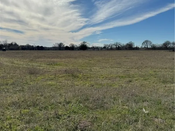 6617 Gander Slough Rd, Kingsbury, TX 78638