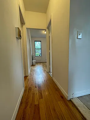 Rented by HOLTON REAL ESTATE INC. | media 19