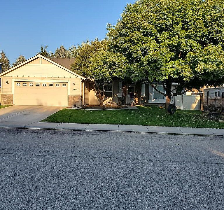 2nd image of 2408 N Tyra Ave
