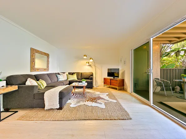 3076 Via Alicante Unit F, La Jolla, CA 92037
