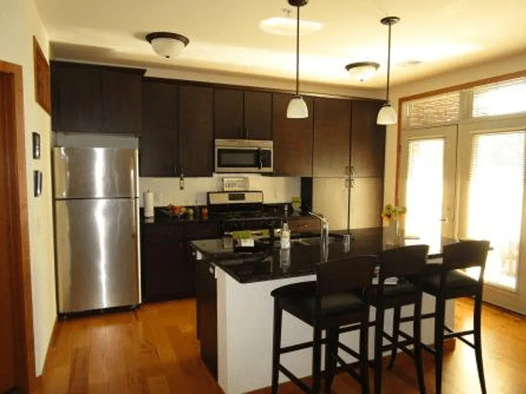 2628 Arbor Dr — Photo 3