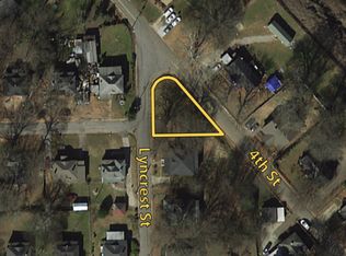 4 4th St, La France, SC 29656