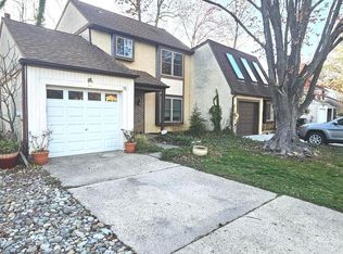 75 Peregrine Dr, Voorhees, NJ 08043