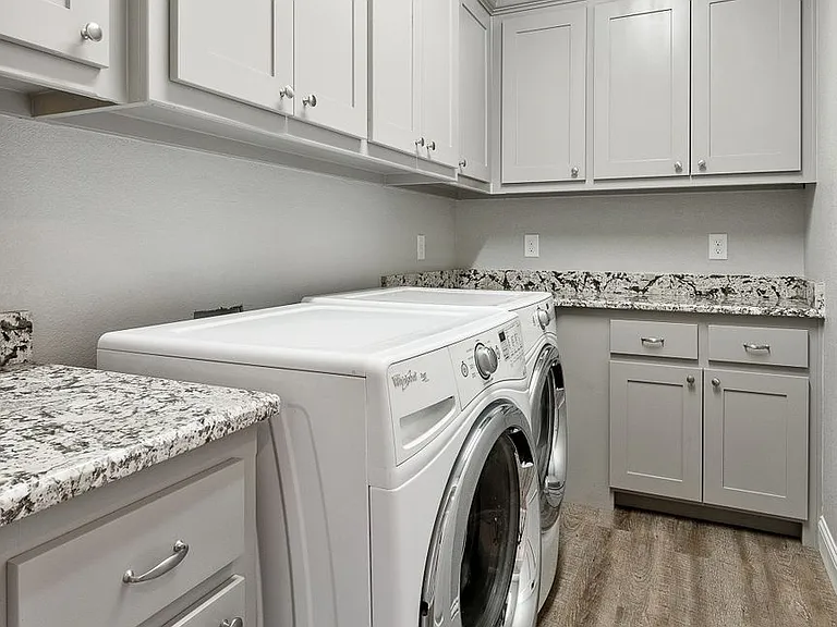2840 Forest Park Blvd — Photo 7