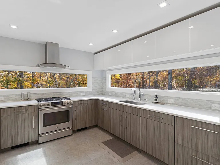 27 Landfall Rd — Photo 13