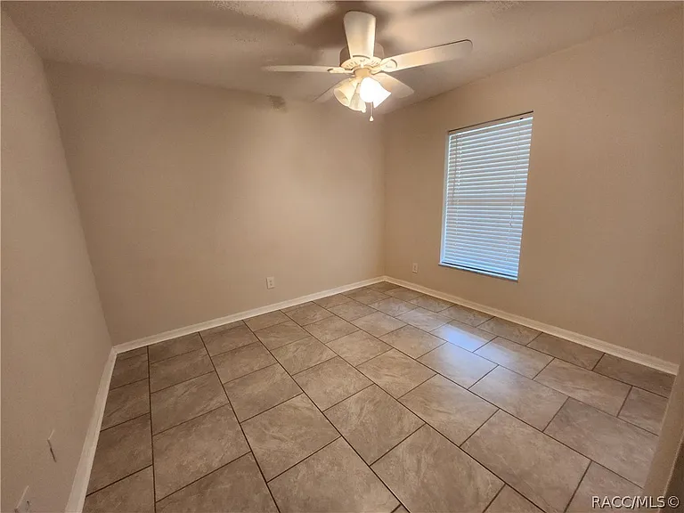 6521 E Grayson St — Photo 13