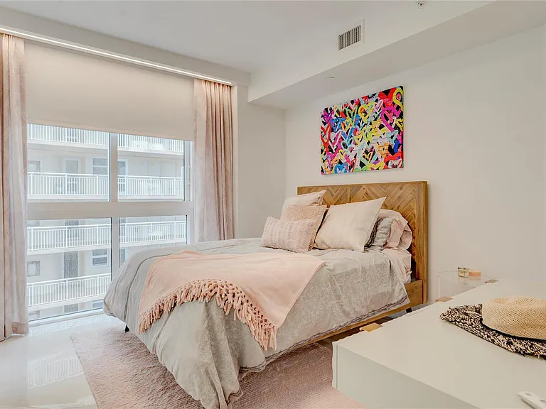 4240 Galt Ocean Dr #1006 — Photo 21