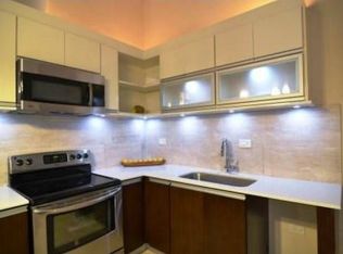 203 Calle De La Fortaleza APT 3, San Juan, PR 00901