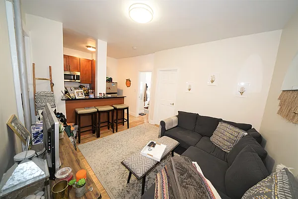 Rented by Corcoran | media 14