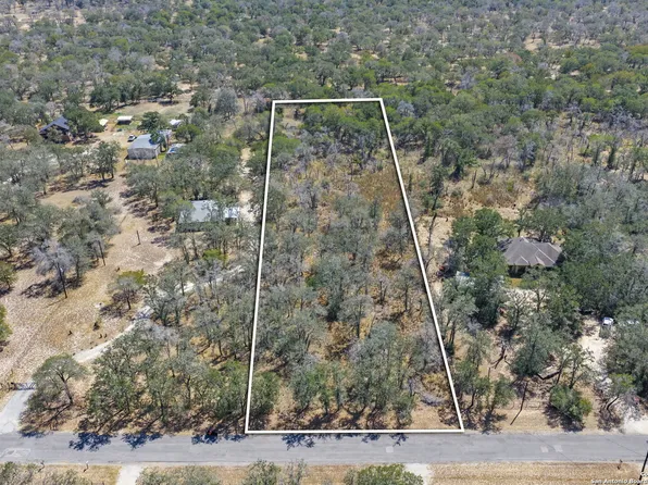 1963 Deer Trail LOT 19B, Floresville, TX 78114