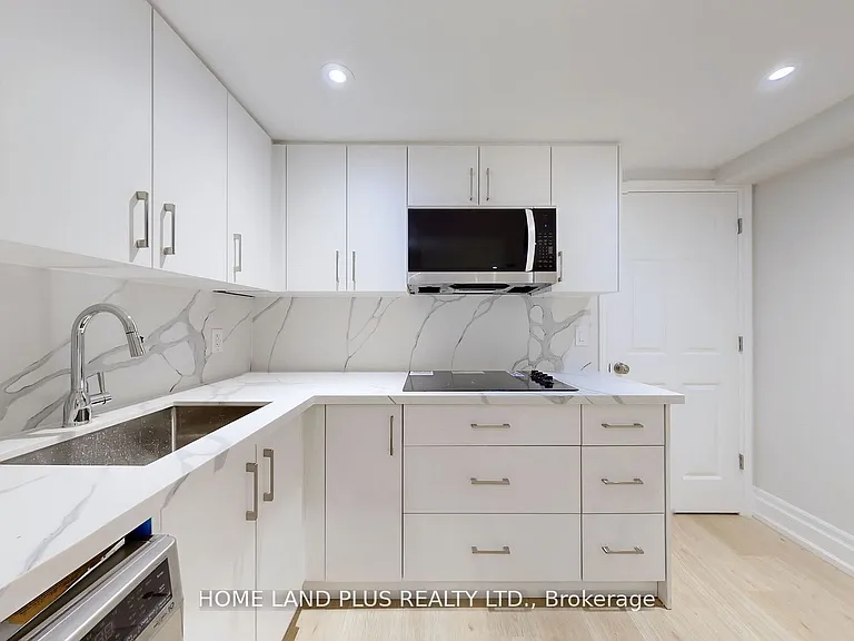919 Avenue Rd #B — Photo 10