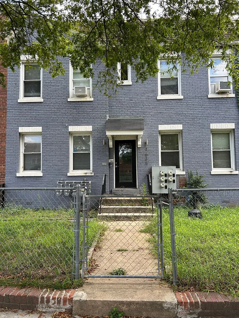 1635 West Virginia Ave. NE — Photo 2