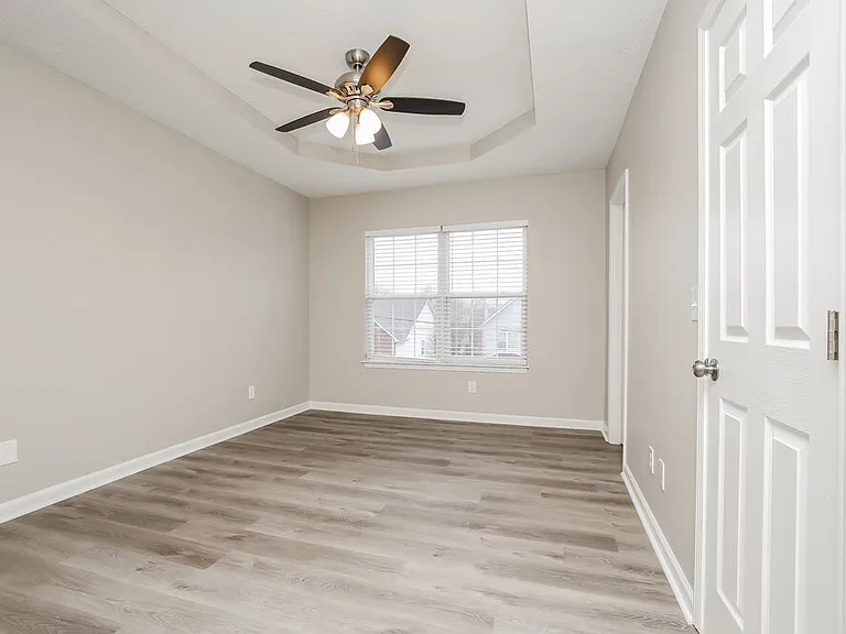 1103 Phelissa Dr — Photo 10