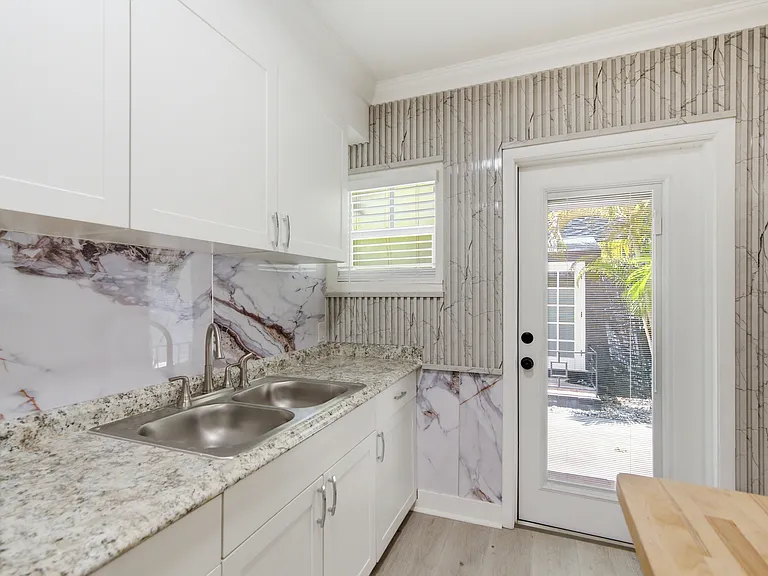3214 W Santiago St #1 — Photo 16
