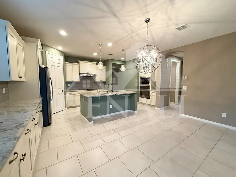 20399 E Arrowhead Trl — Photo 10