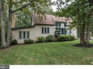 135 Hickory Rd, Marlton, NJ 08053