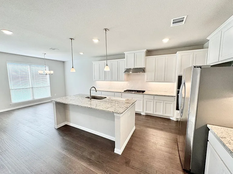 809 Uplands Dr — Photo 11