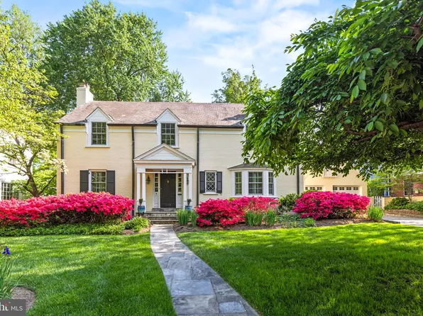 3272 Aberfoyle Pl NW, Washington, DC 20015