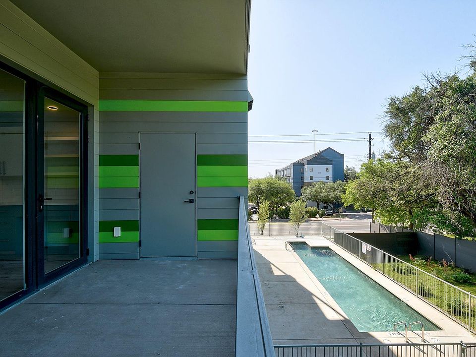 1st image of 4004 Banister Ln #211