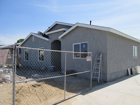 4th image of 2640 E 15th St