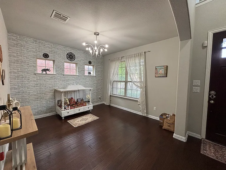5628 Barrique Blvd — Photo 3
