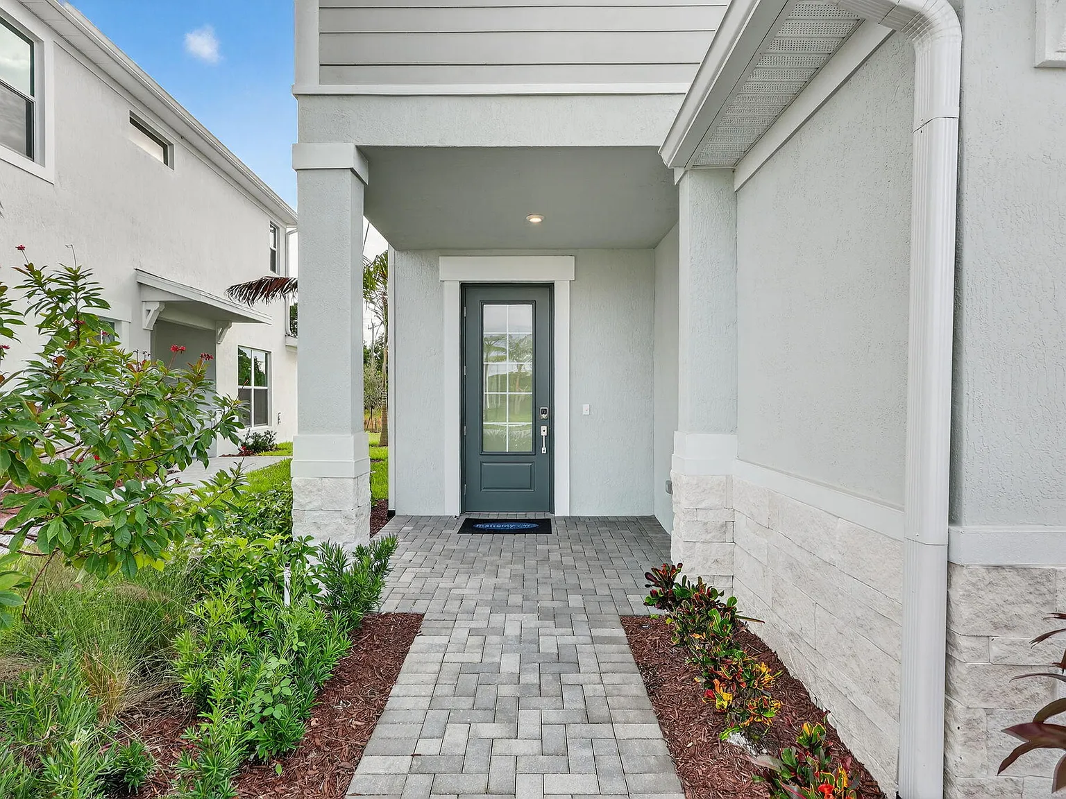 3 bed, 2.5 bath, 2537 sqft, $3,450 — Photo 3