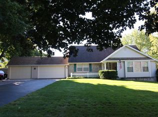 77 Knickerbocker Rd, Pittsford, NY 14534