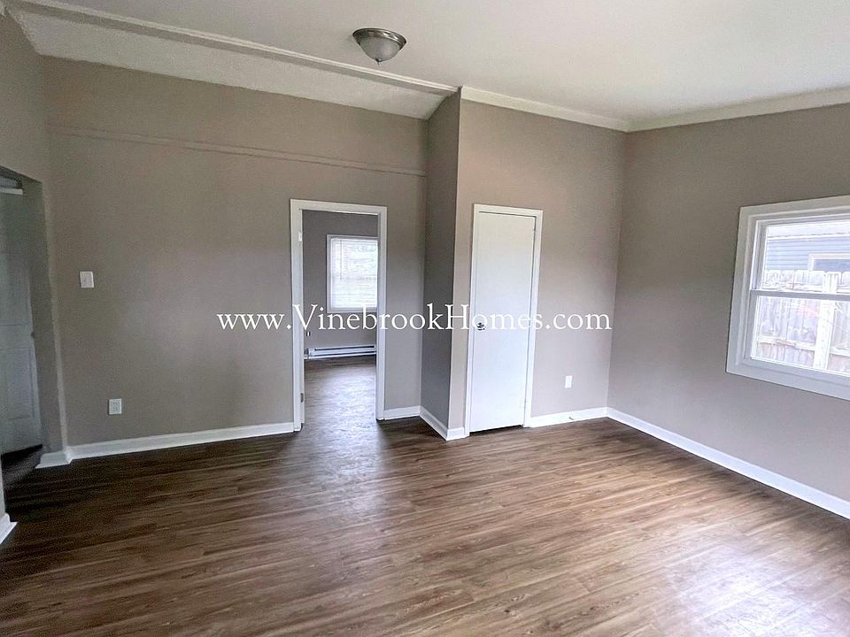 1st image of 304 Drake Ave
